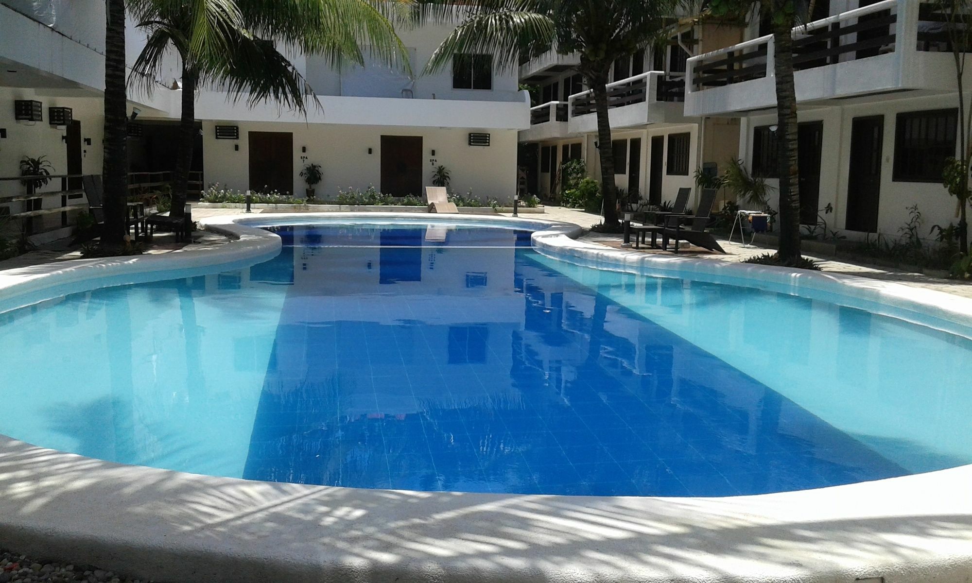 Feliness Resort Manoc-Manoc Екстериор снимка