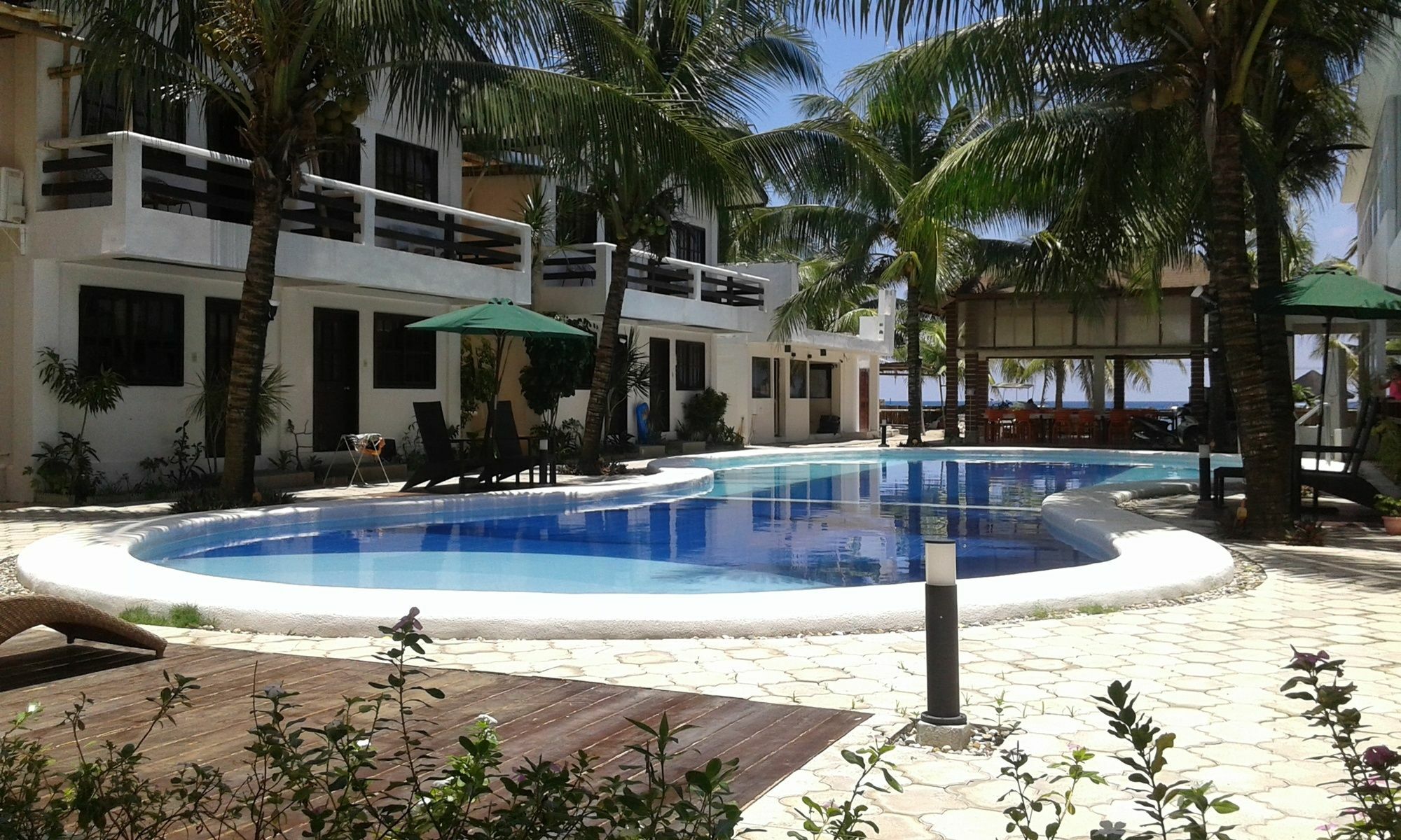 Feliness Resort Manoc-Manoc Екстериор снимка