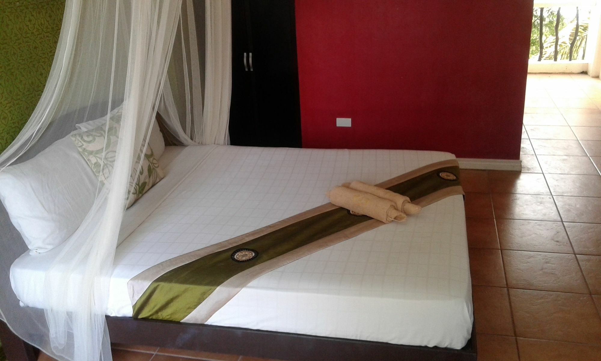 Feliness Resort Manoc-Manoc Екстериор снимка