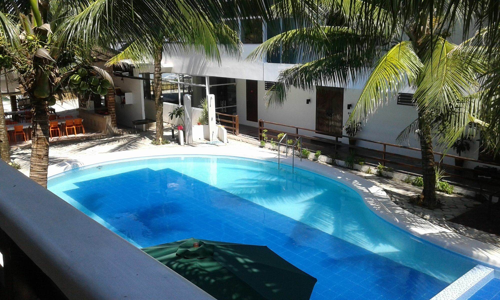 Feliness Resort Manoc-Manoc Екстериор снимка