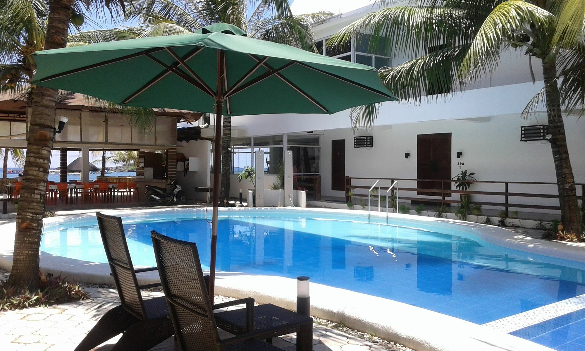 Feliness Resort Manoc-Manoc Екстериор снимка